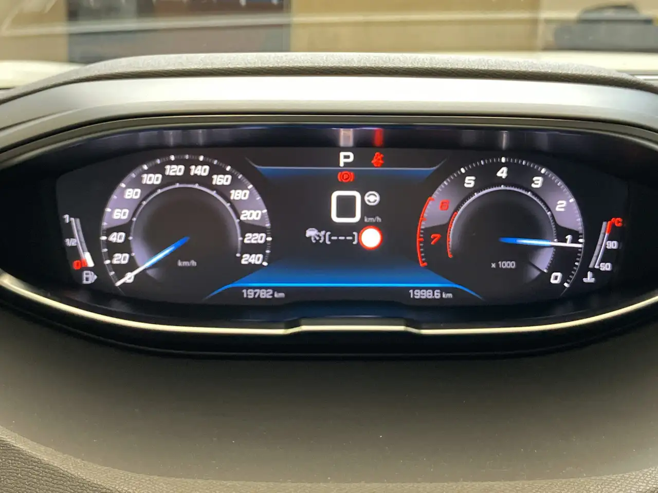 Peugeot 5008 1.2 PureTech 130 GT ACC+LED+Navi+SHZ+360+LM — Galería del vehículo 10