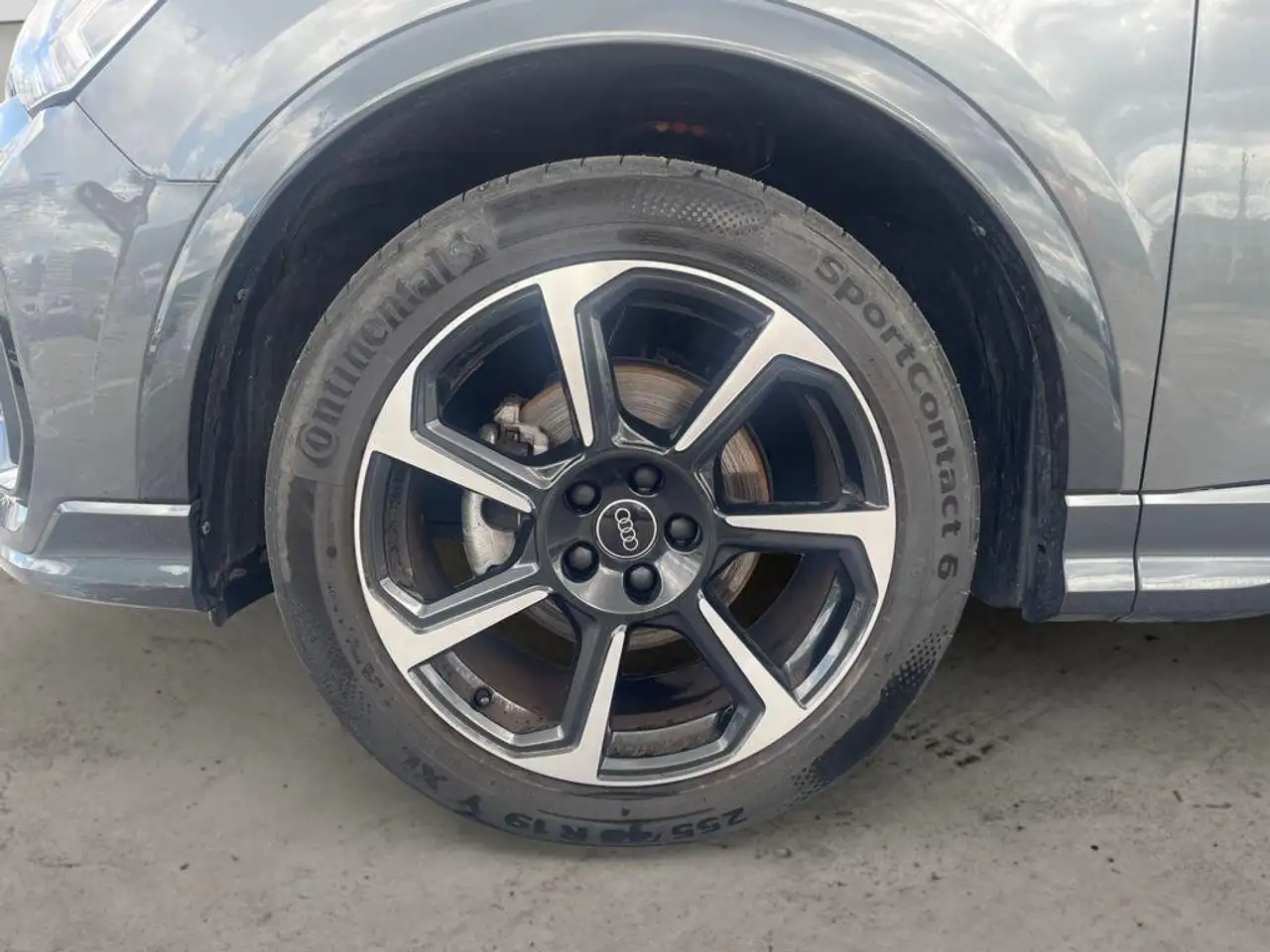 Audi Q3 35 TFSI Black line S tronic — Galería del vehículo 6