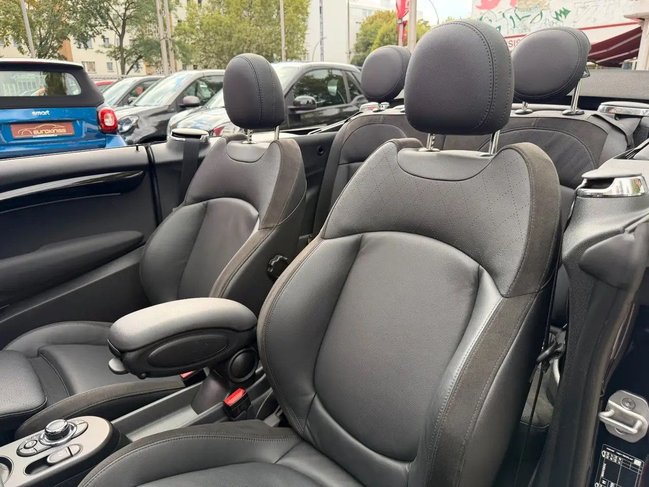 MINI John Cooper Works JohnCooperWorks Trim Cabrio*LEDER*HuD*H/K*KAM — Vehicle gallery 29