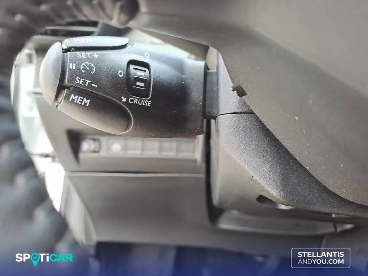 Peugeot 208 Style Eléctrico 136 — معرض صور السيارة 19