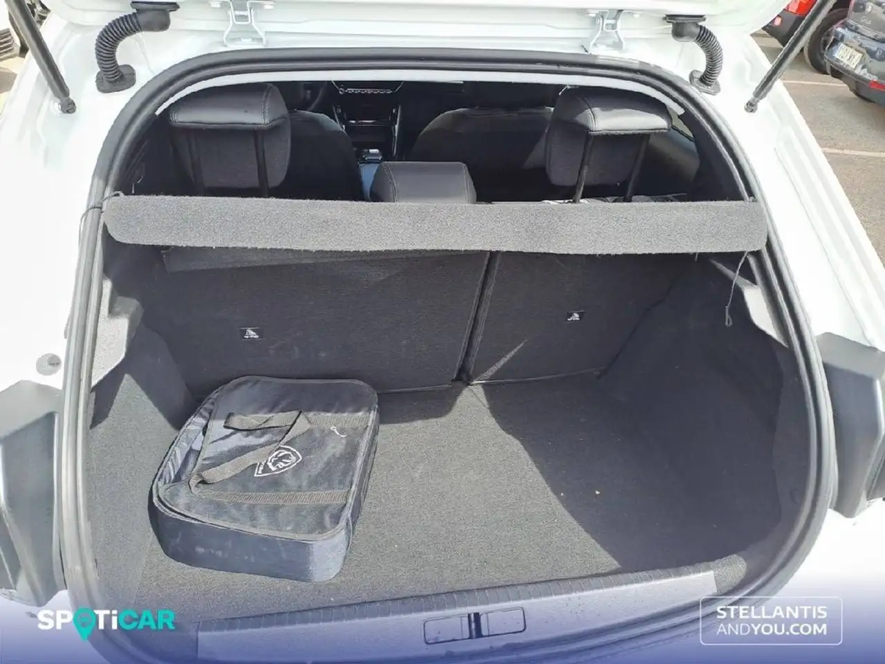 Peugeot 208 Style Eléctrico 136 — معرض صور السيارة 6