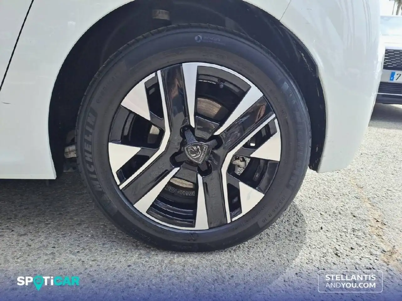 Peugeot 208 Style Eléctrico 136 — معرض صور السيارة 11