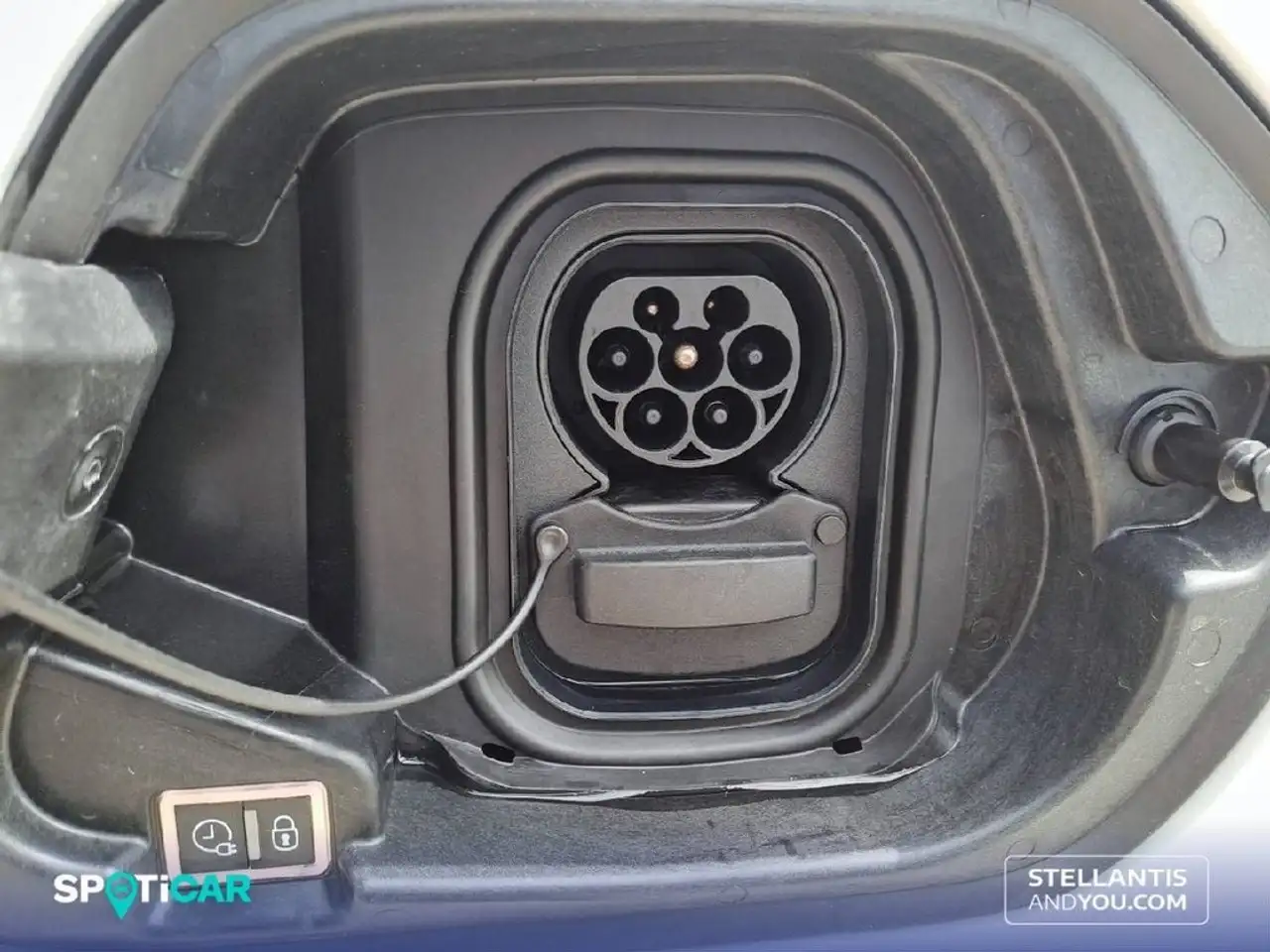 Peugeot 208 Style Eléctrico 136 — معرض صور السيارة 13