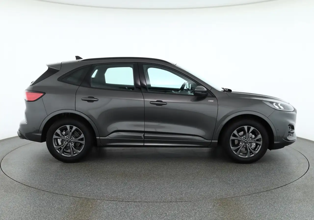 Ford Kuga 1.5 EcoBoost ST-Line AHK Kamera Head-Up ACC — Galería del vehículo 7