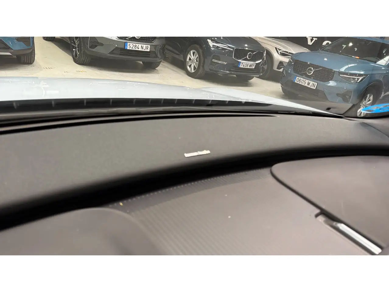 Volvo EX30 Single Extended Range Ultra RWD — Galerie du véhicule 23