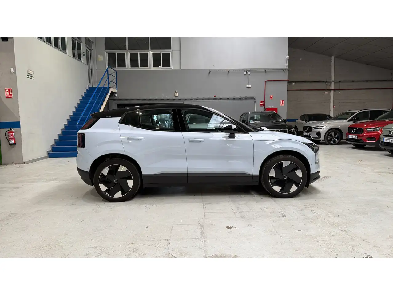 Volvo EX30 Single Extended Range Ultra RWD — Galerie du véhicule 31