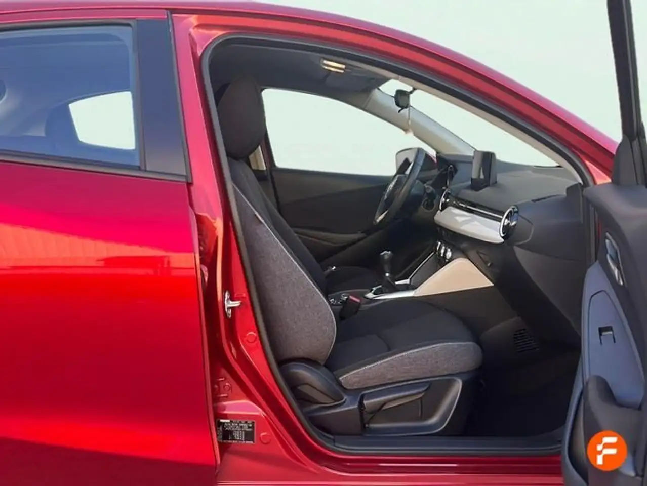 Mazda 2 e-SKYACTIV G 66kW (90CV) Center-Line — Vehicle gallery 22