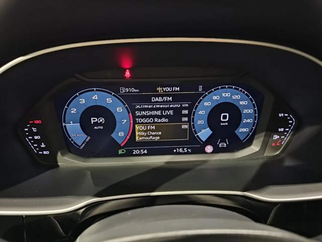 Audi Q3 35 TFSI Sport Virtual LED Plus Standheiz. AHK Spor — Galería del vehículo 22