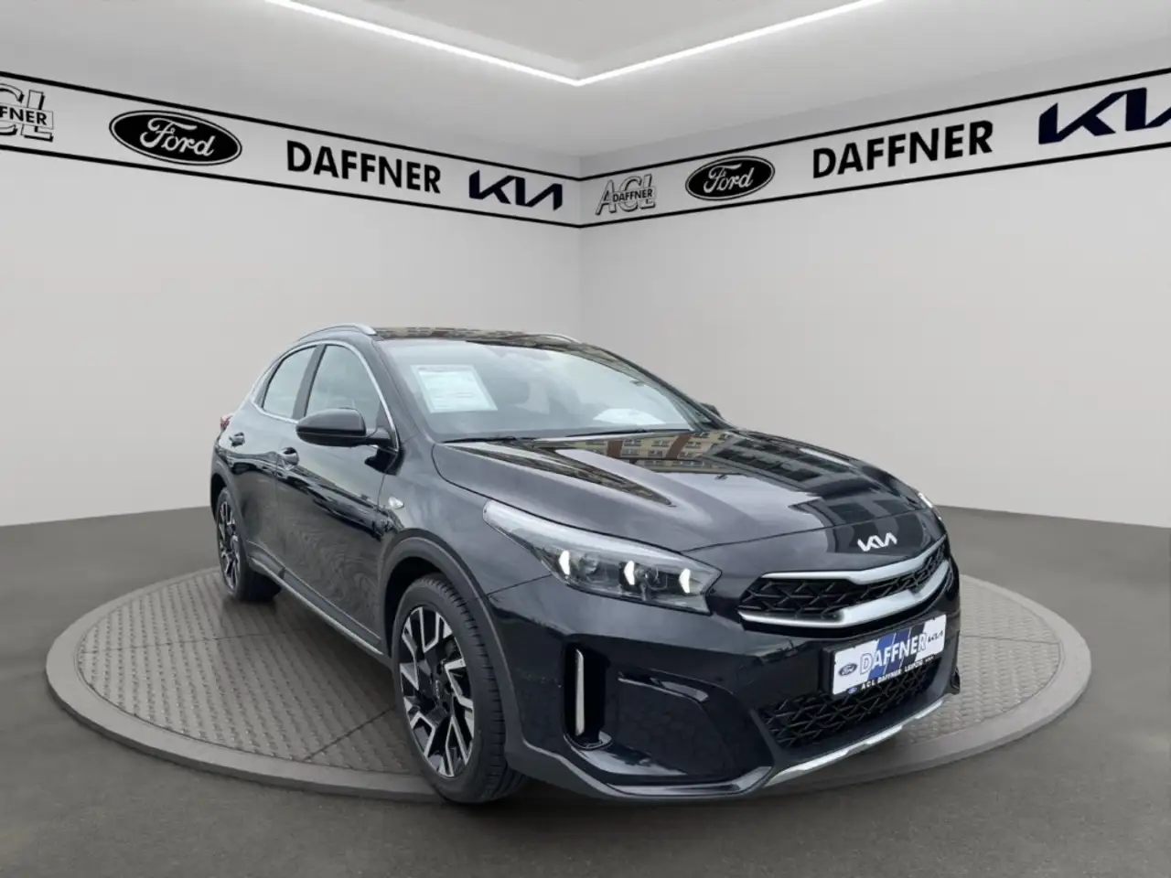 Kia XCeed Vision Navi Klima DAB SHZ LED Tempomat — Vehicle gallery 8