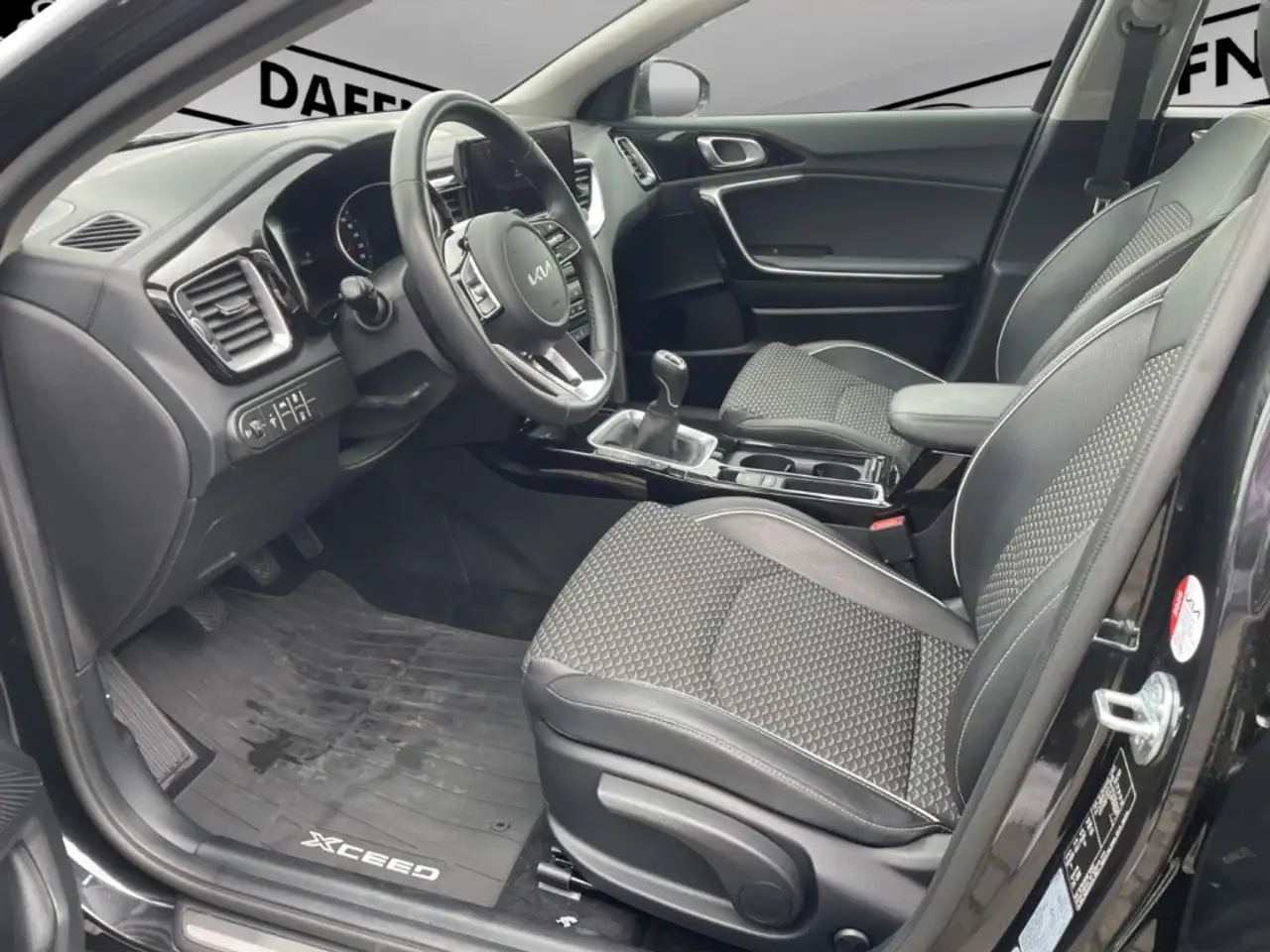 Kia XCeed Vision Navi Klima DAB SHZ LED Tempomat — Vehicle gallery 9