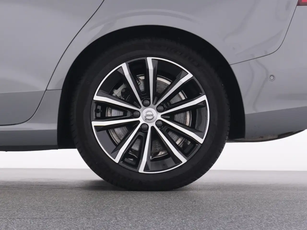Volvo V60 T6 Recharge Core+FAP+WINTERPAK+KAMERA+LM+ — معرض صور السيارة 22