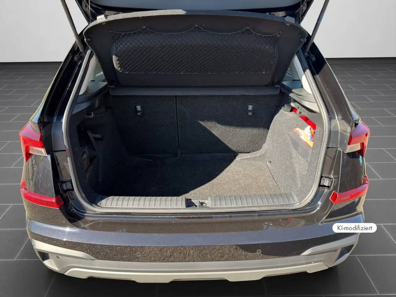 Skoda Kamiq 1.0 TSI DSG Selection LED+PDC+App+Climatr+ — Galerie du véhicule 15