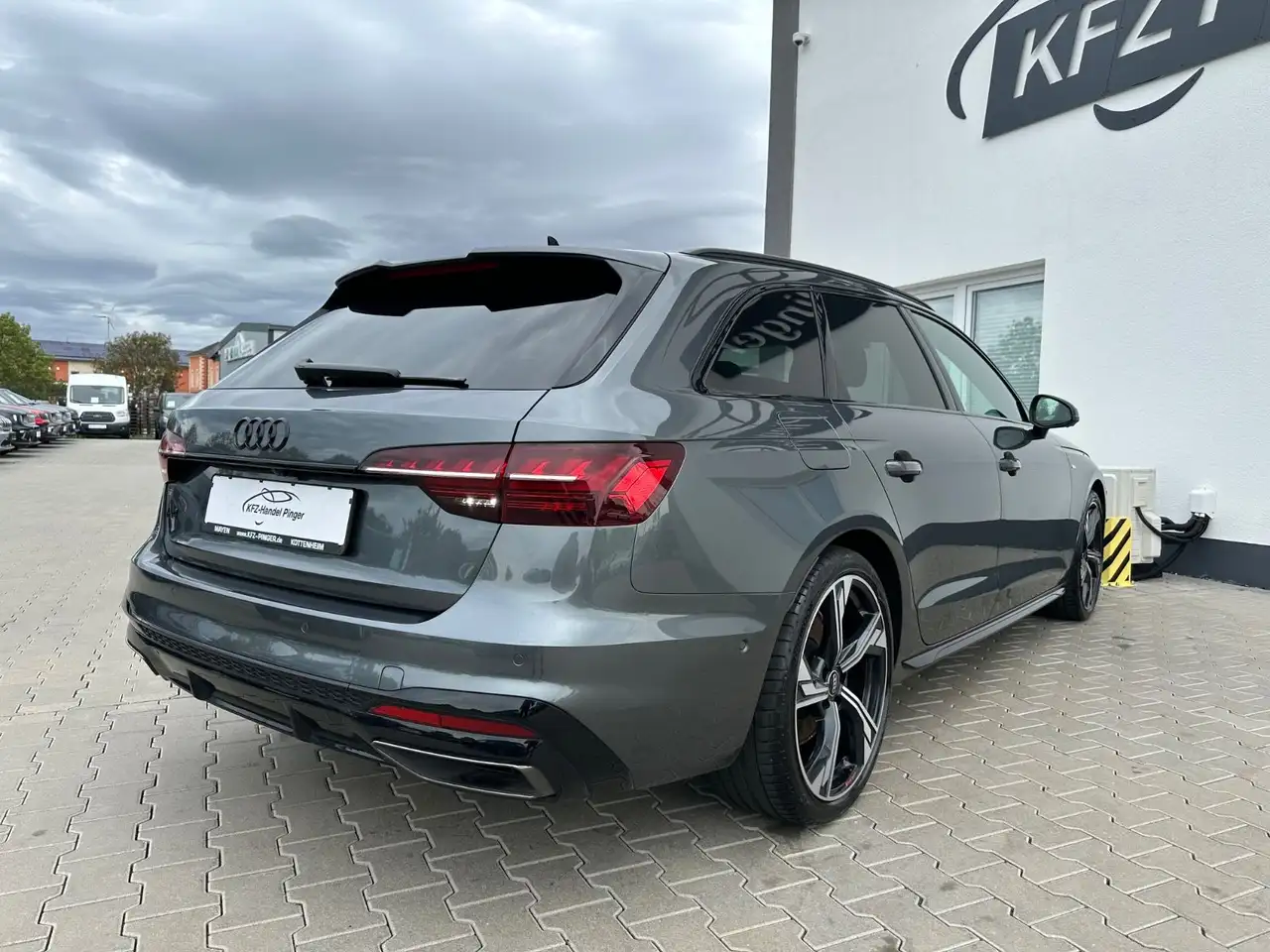 Audi A4 Avant 40 TFSI S line — Galería del vehículo 7