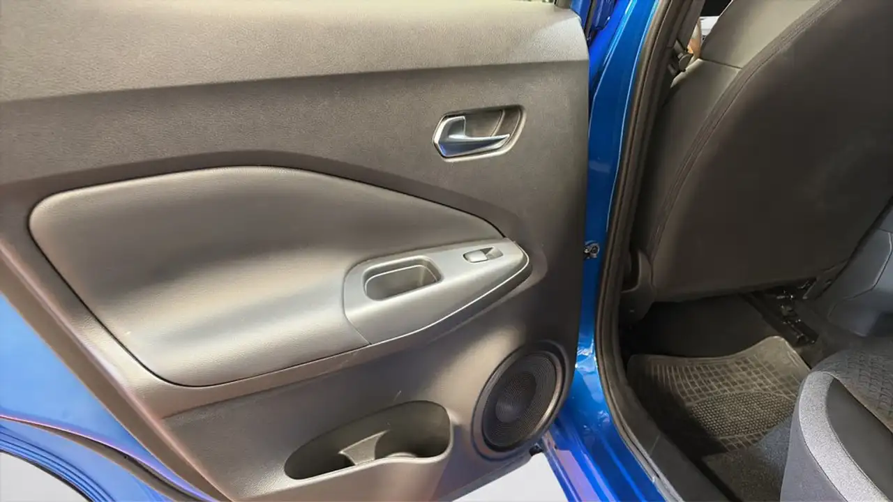 Nissan Juke 1.0 DIG-T N-Connecta 4x2 DCT 7 114 — معرض صور السيارة 19