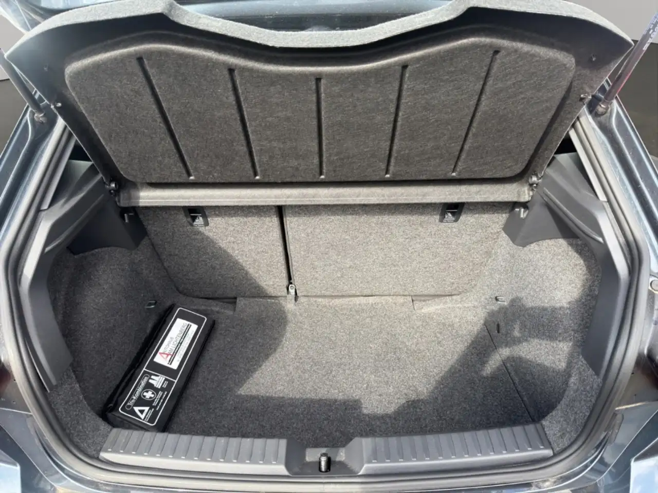SEAT Ibiza FR 1.0 TSI 85 kW (115 PS) 7-Gang-DSG KLIMA+FULL LI — معرض صور السيارة 6