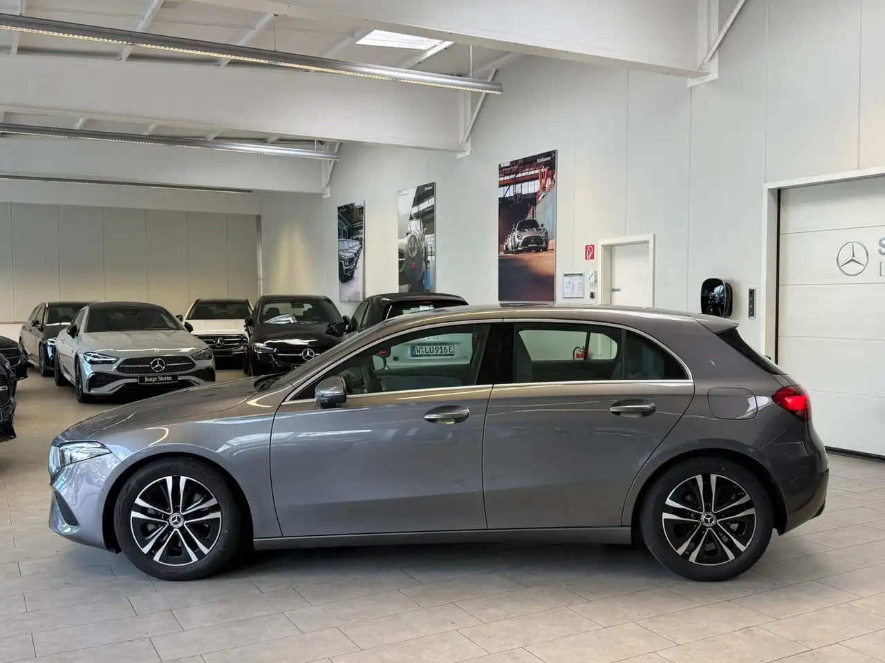 Mercedes-Benz A 200 PROGRESSIVE+360°+TOTWINKEL+Laderaumpaket — Vehicle gallery 3