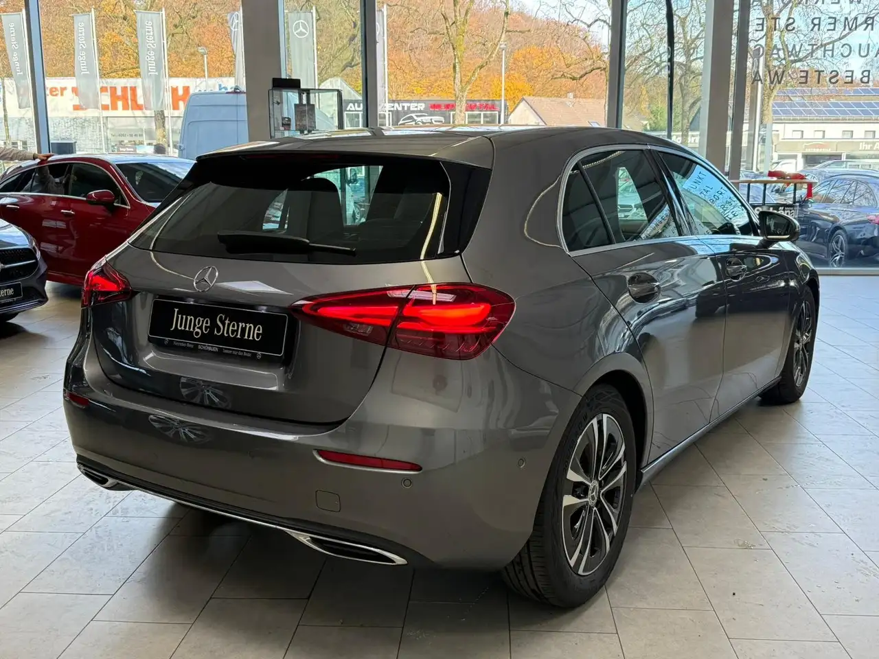 Mercedes-Benz A 200 PROGRESSIVE+360°+TOTWINKEL+Laderaumpaket — Vehicle gallery 7