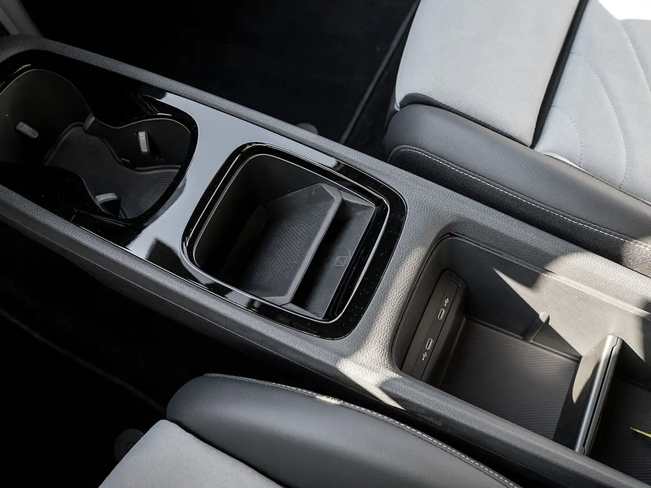 Volkswagen ID.3 Pro Move KAM LED SHZ PDC MEMORY NAVI ACC — معرض صور السيارة 10