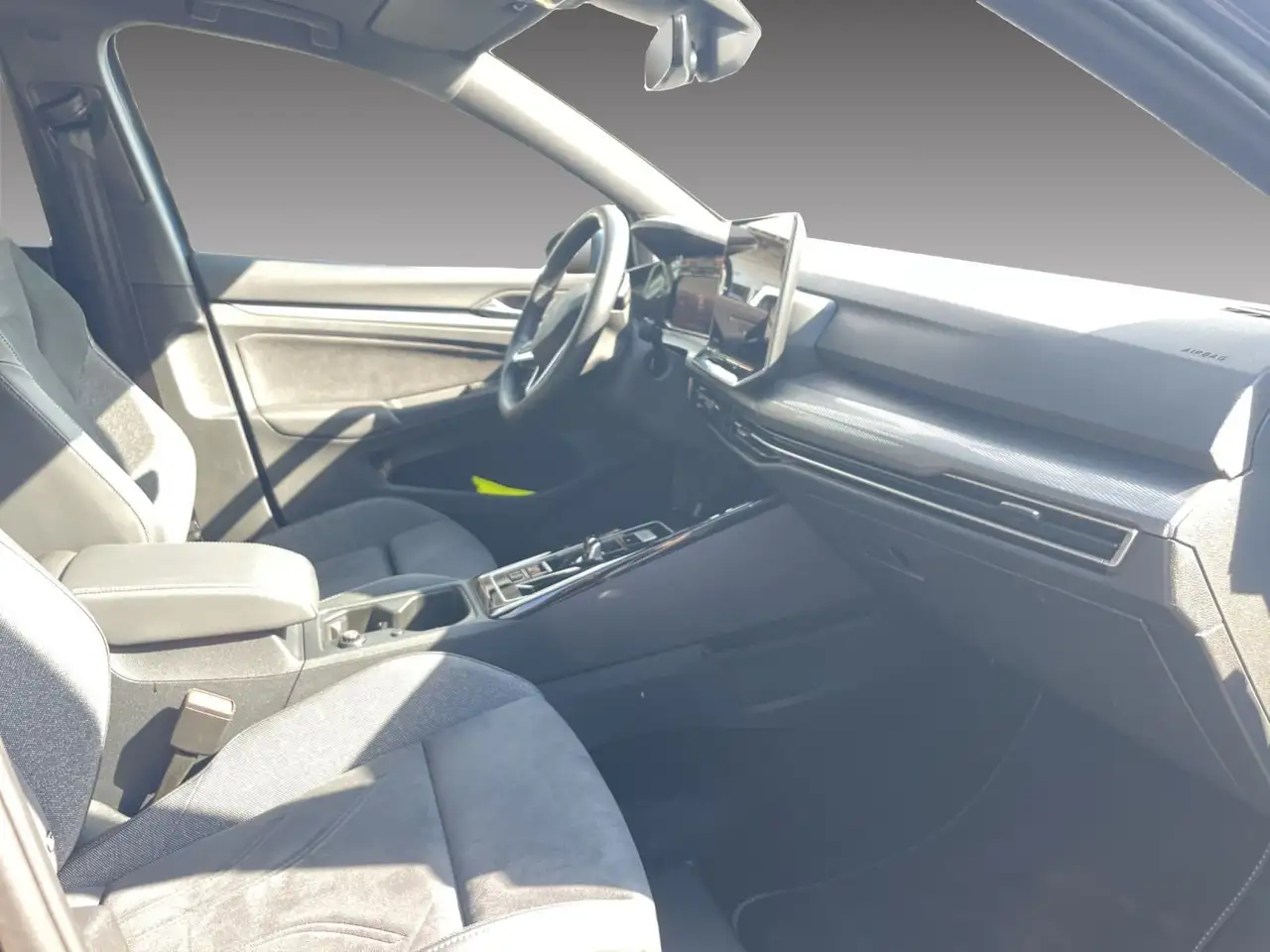 Volkswagen Golf VIII Edition 50 1.5 TSI DSG HEADUP+PANO — Galería del vehículo 8