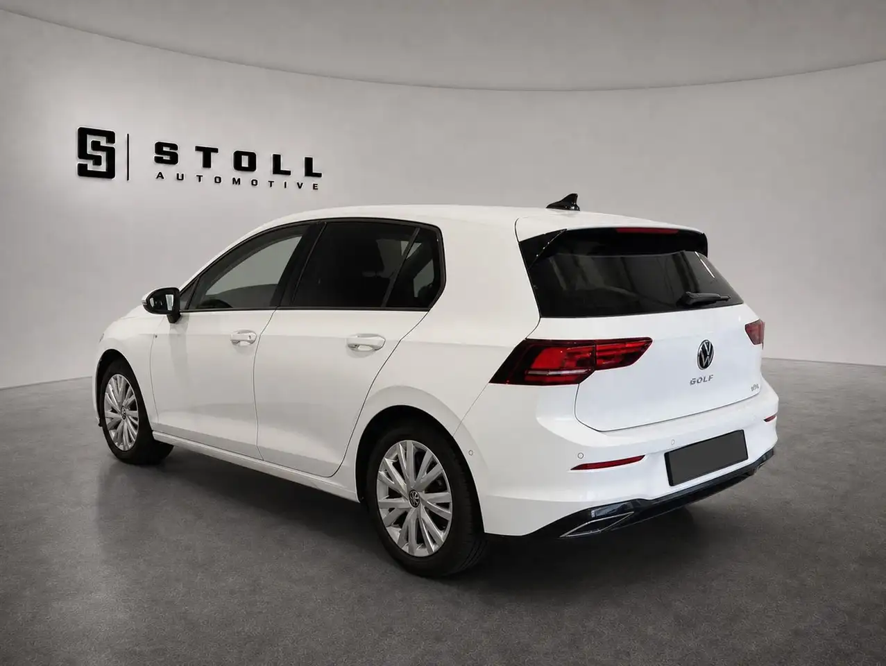 Volkswagen Golf VIII 1.5 eTSI DSG R-Line Navi+Keyless+HeadU — معرض صور السيارة 8