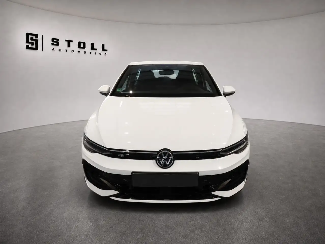 Volkswagen Golf VIII 1.5 eTSI DSG R-Line Navi+Keyless+HeadU — معرض صور السيارة 3