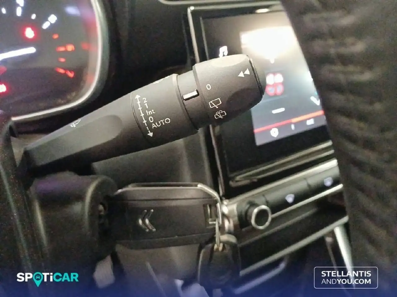 Citroen C3 Aircross BlueHDi 81kW (110CV) Plus — Vehicle gallery 16