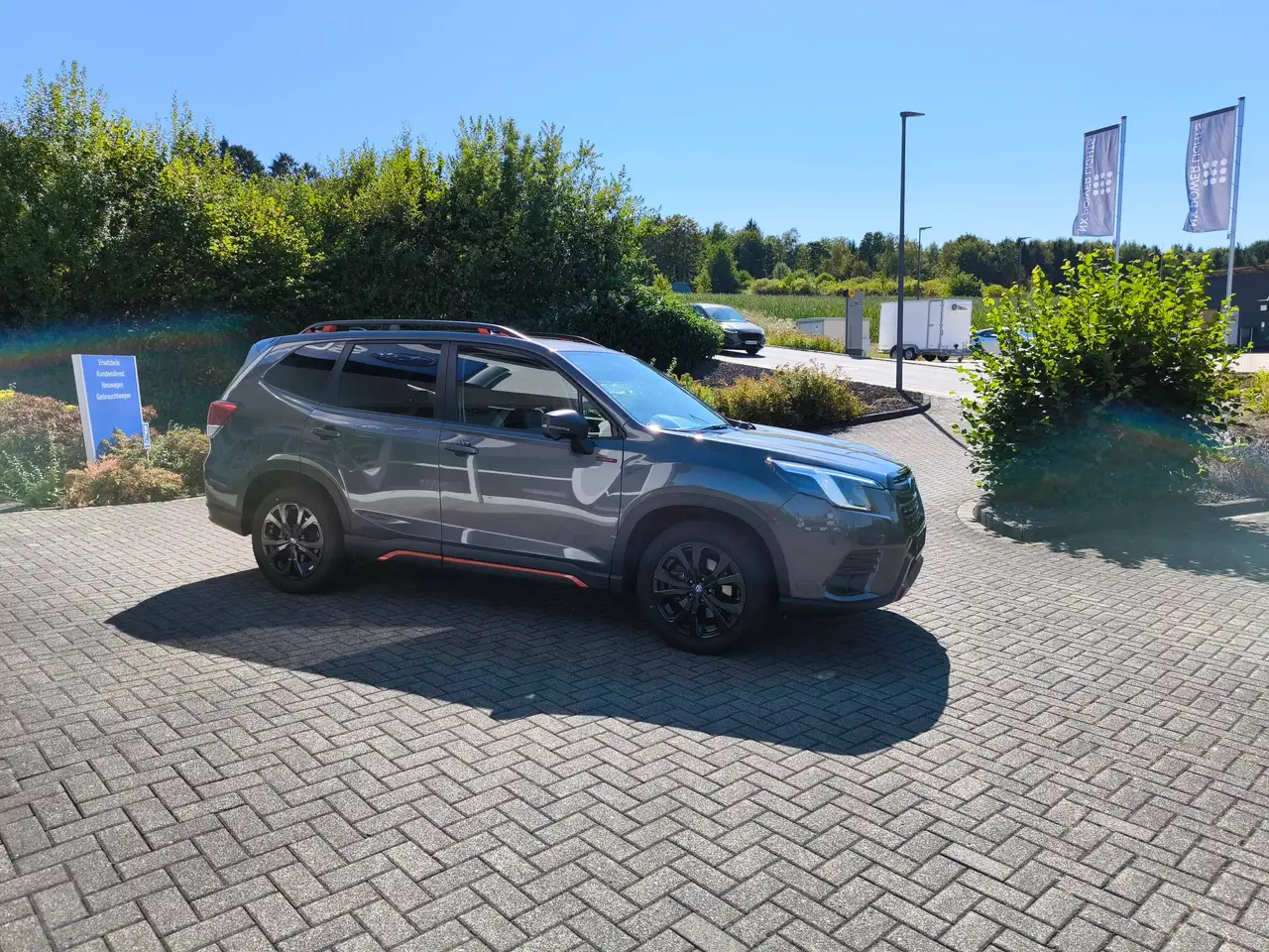 Subaru Forester Forester Hybrid 2.0ie Lineartronic Edition Exclusive Cross — Vehicle gallery 3