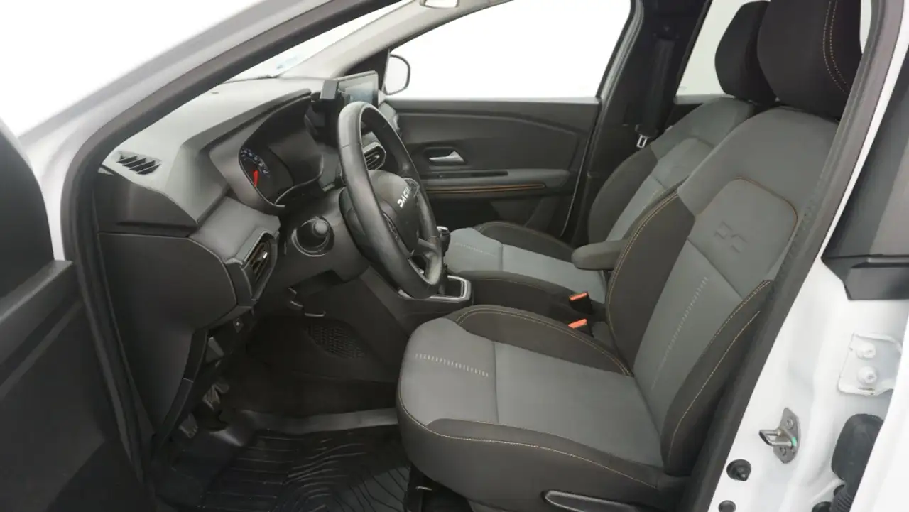 Dacia Jogger 1.0 ECO-G Extreme Go 74kW 7pl. — Vehicle gallery 22