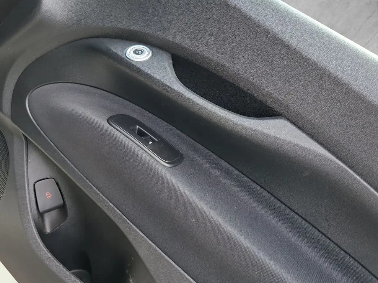 Fiat 500 -e Base, Automatik — Galerie du véhicule 16
