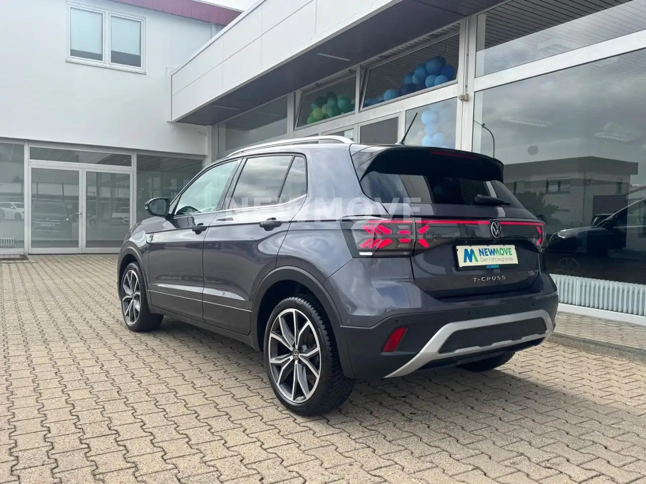 Volkswagen T-Cross 1.0 TSI DSG Virtual IQ Light ACC Carplay — Galería del vehículo 3