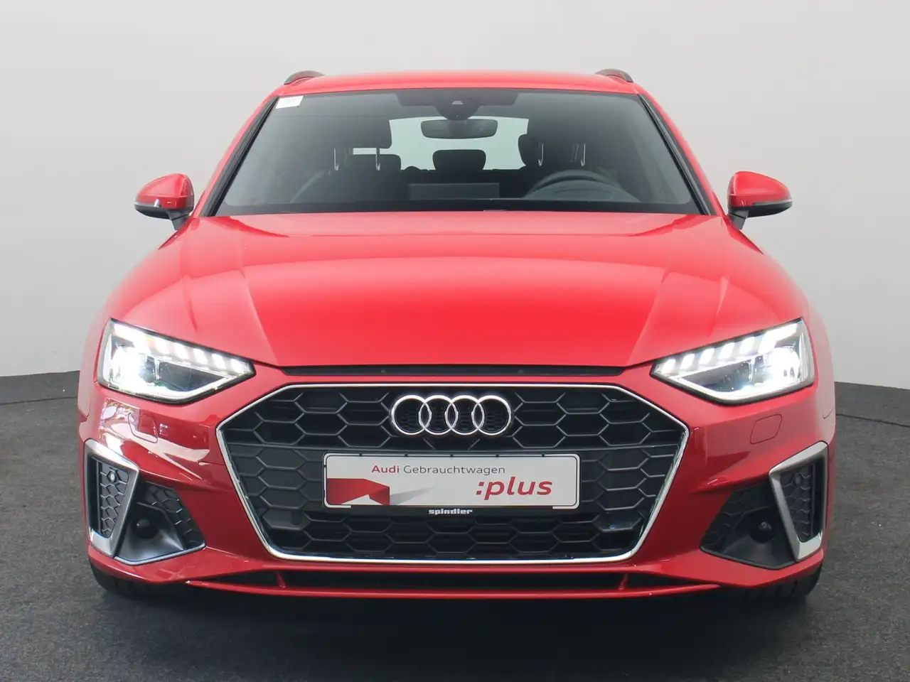 Audi A4 S-Line 40 TFSI S-tronic / Matrix, HuD — معرض صور السيارة 3