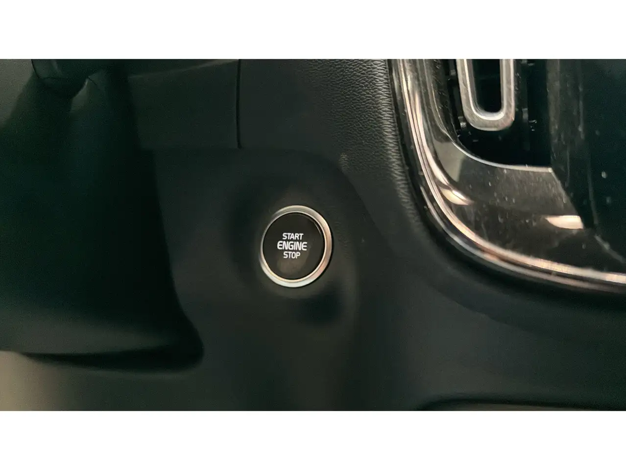 Volvo XC40 B3 Core Aut. — Galerie du véhicule 24