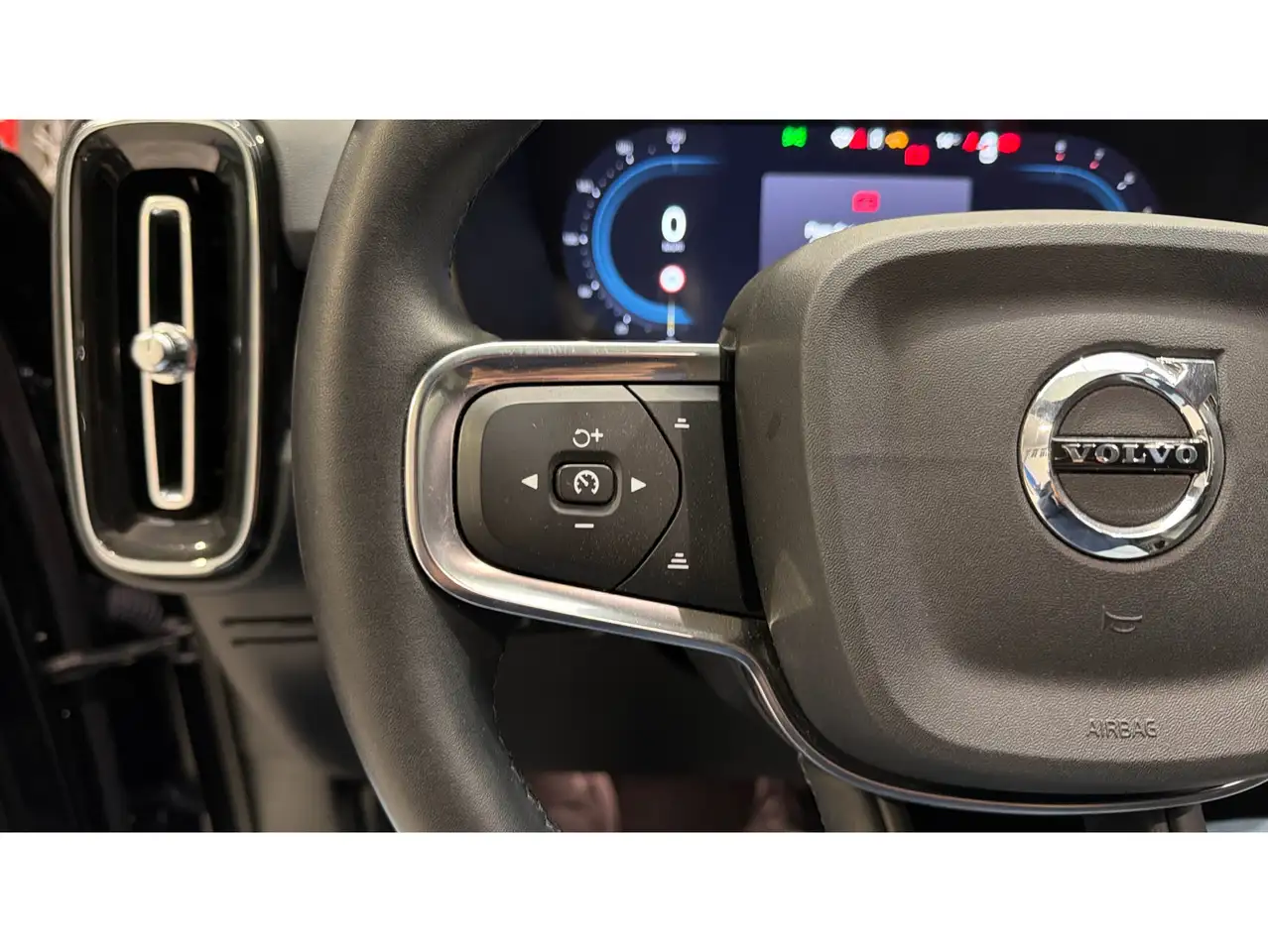 Volvo XC40 B3 Core Aut. — Galerie du véhicule 18