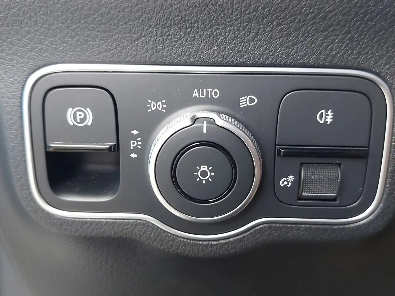 Mercedes-Benz B 180 Progressive (EURO 6e) — Galería del vehículo 19