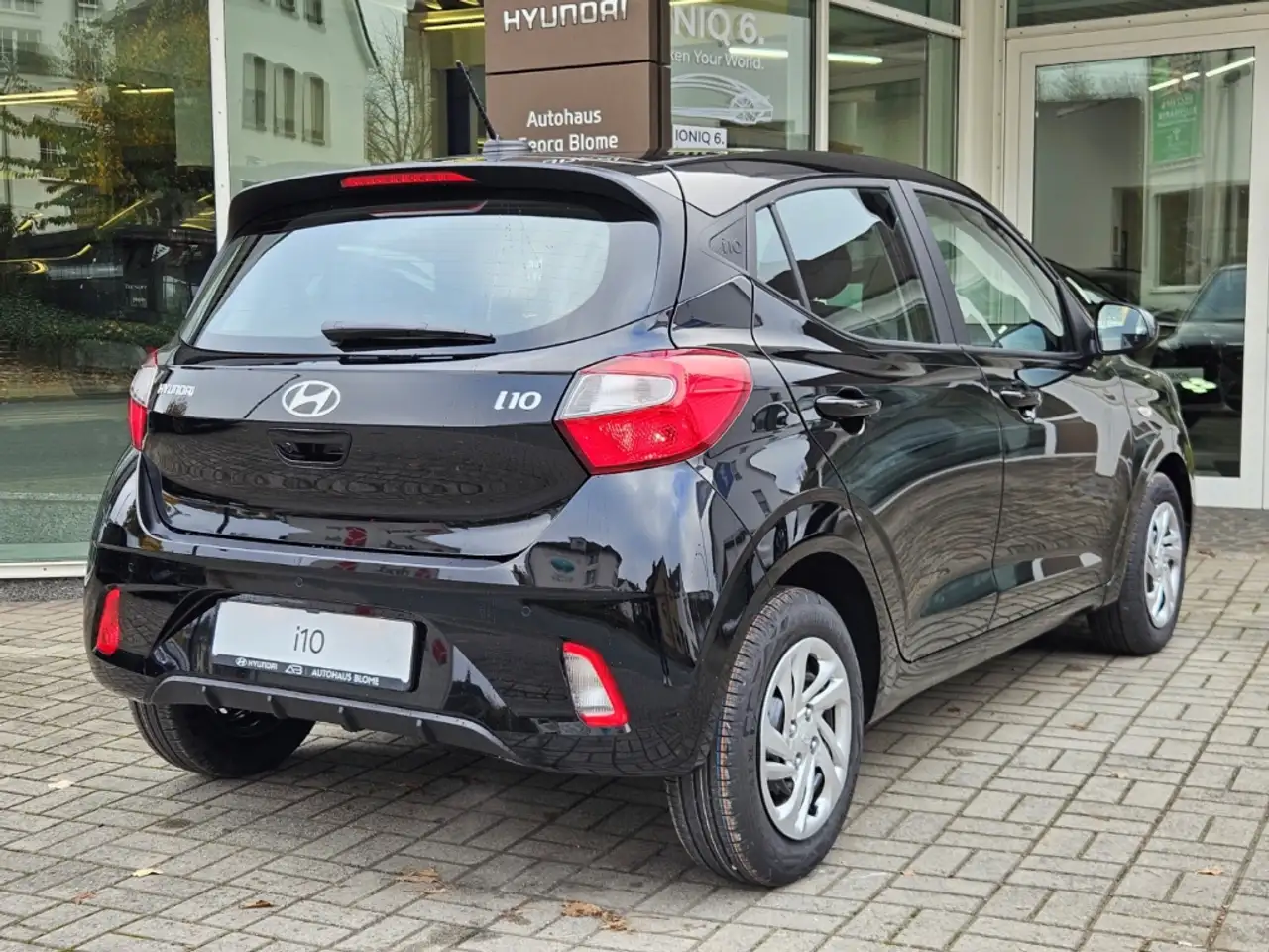 Hyundai i10 1.0 M/T Select, Navi, Kamera, PDC, CarPlay, DAB, B — معرض صور السيارة 5