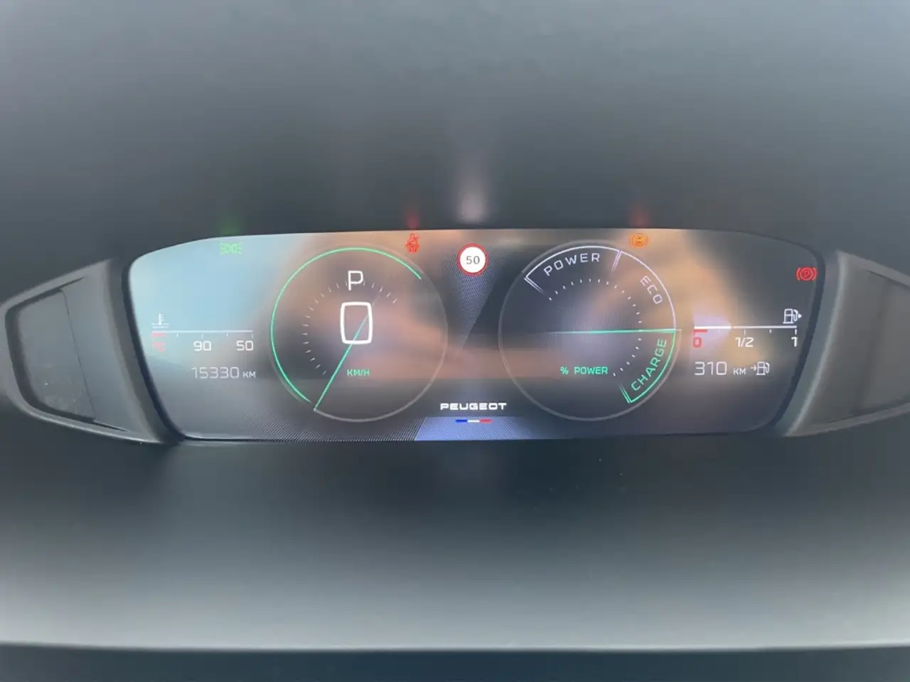 Peugeot 308 SW Allure HYBRID 136 DSC6 LED CarPlay Kamera ACC — Galería del vehículo 15
