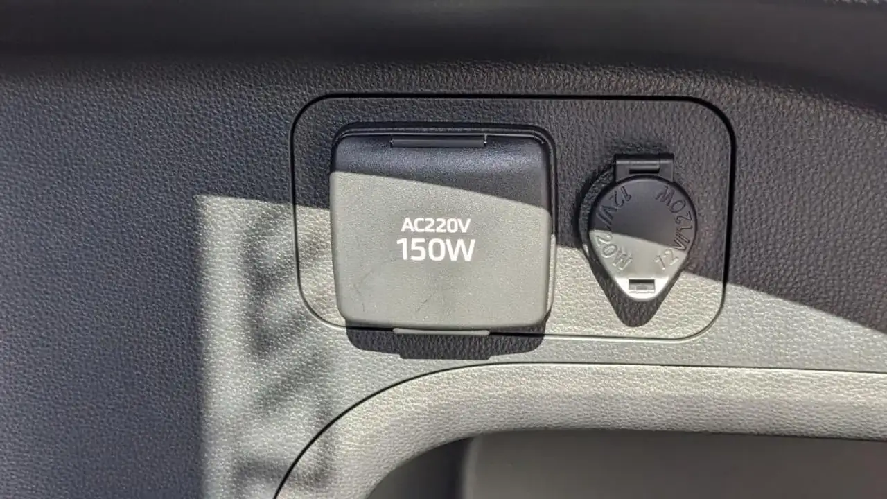 Suzuki Across ACROSS PLUG-IN HYBRID ALLRAD COMFORT+ — معرض صور السيارة 13