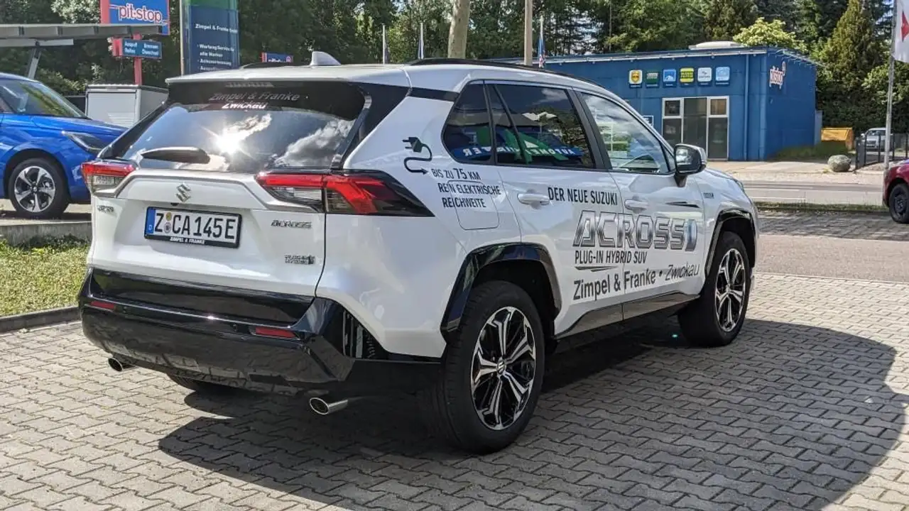 Suzuki Across ACROSS PLUG-IN HYBRID ALLRAD COMFORT+ — معرض صور السيارة 6
