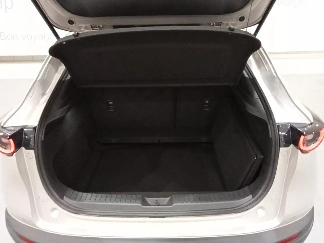 Mazda CX-30 CX30 2.0 e-SKYACTIV X MHEV 137KW 186CV 6MT AWD EXC — Galerie du véhicule 12