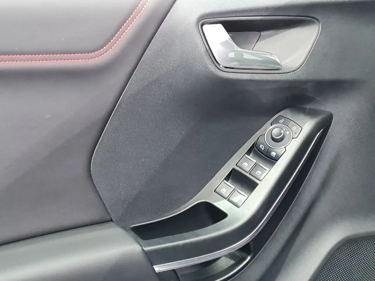 Ford Puma 1.0 MHEV ST-Line X*AUTO*SITZHZG*KAMERA* — Galería del vehículo 10