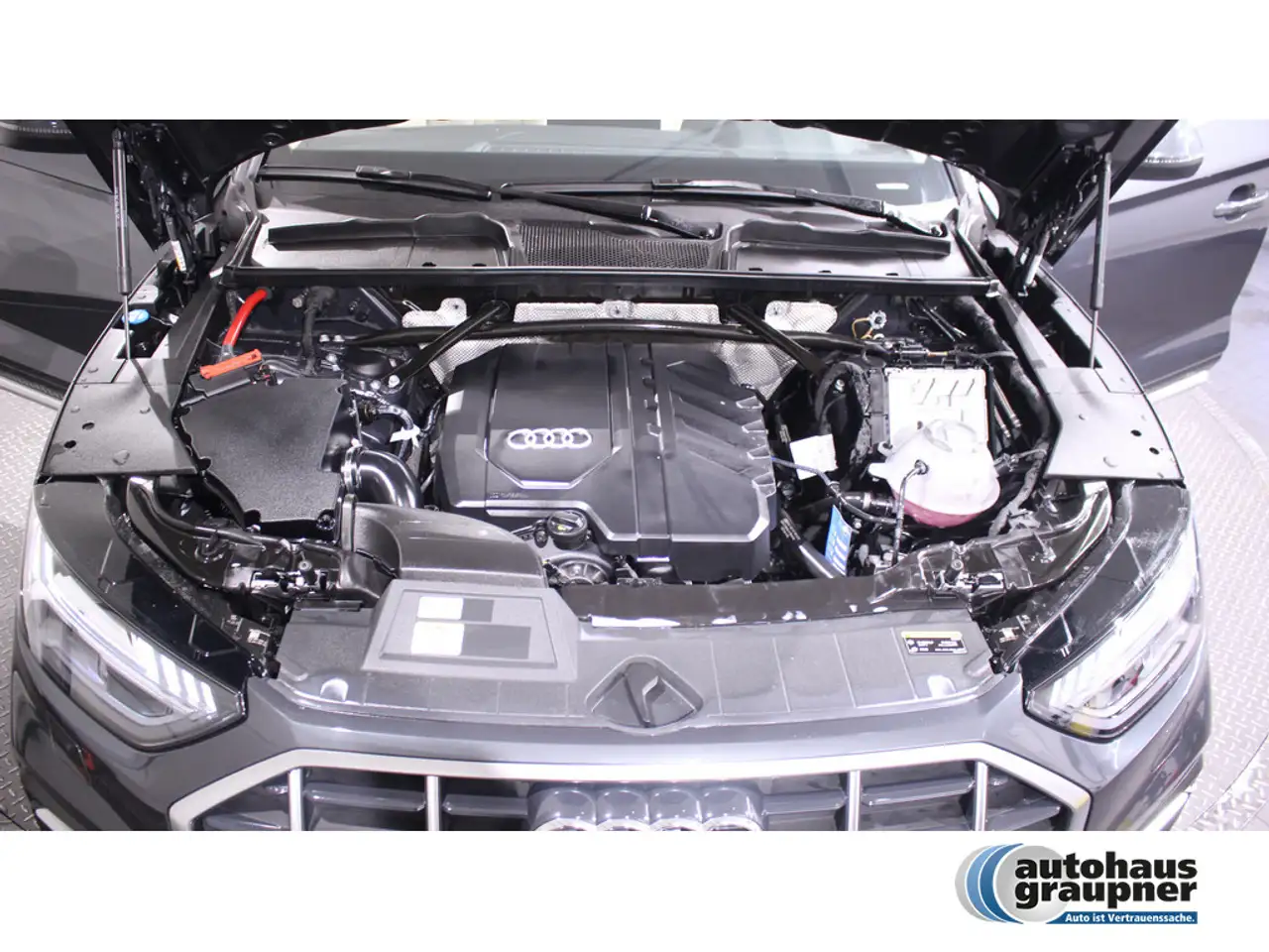 Audi Q5 45 TFSI quattro advanced MATRIX-LED 360° — معرض صور السيارة 7