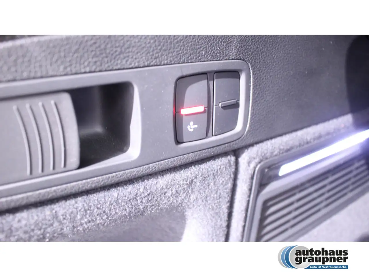 Audi Q5 45 TFSI quattro advanced MATRIX-LED 360° — معرض صور السيارة 19
