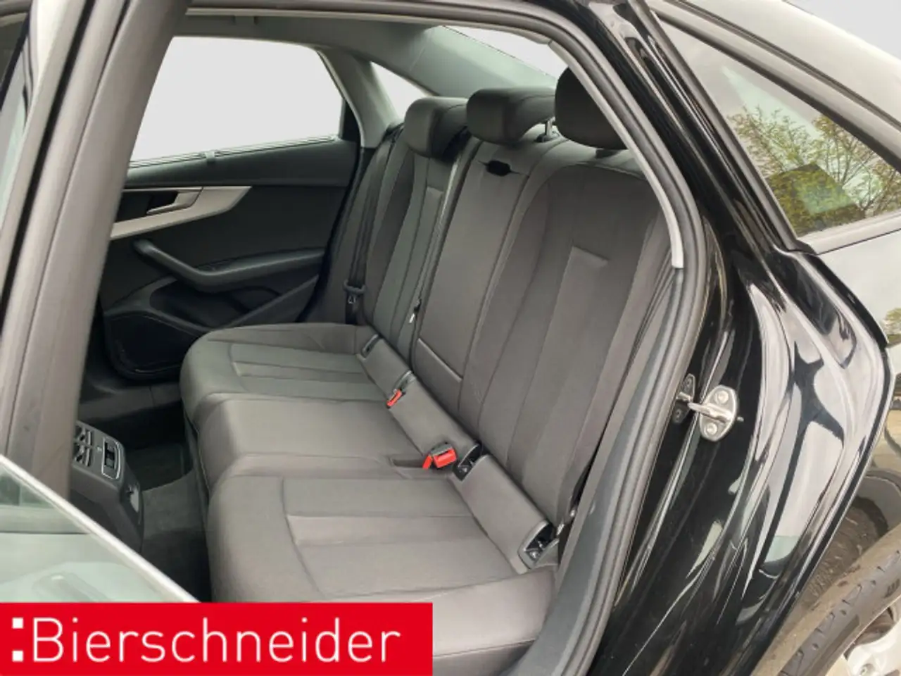 Audi A4 Lim 35 TFSI S-Line AHK LED CAM ACC NAVI 18 — معرض صور السيارة 14