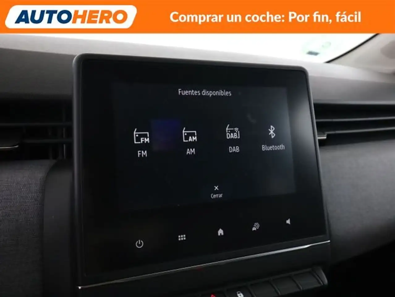 Renault Clio 1.0 TCe Evolution — معرض صور السيارة 21
