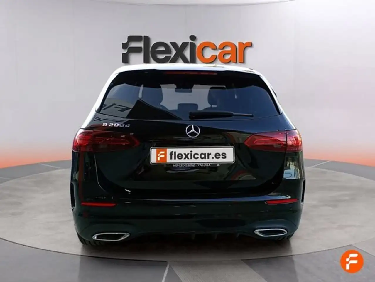 Mercedes-Benz GLB 200 200d 4Matic 8G-DCT — معرض صور السيارة 5