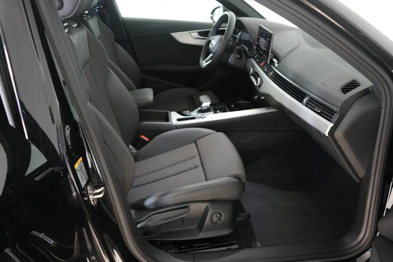 Audi A4 Avant 40 TFSI S tronic S line MMI Navi plus — معرض صور السيارة 9