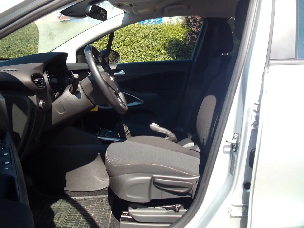 Opel Crossland X Crossland 1.2T Enjoy PDC+Kam SHZ LHZ Navi Pro — معرض صور السيارة 12
