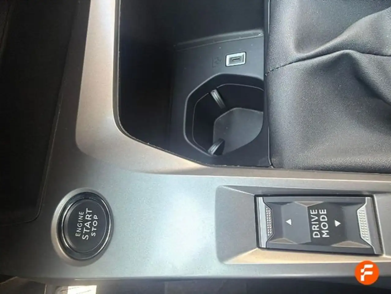 Peugeot 308 1.2 PureTech S&S Allure 130 — Galerie du véhicule 20
