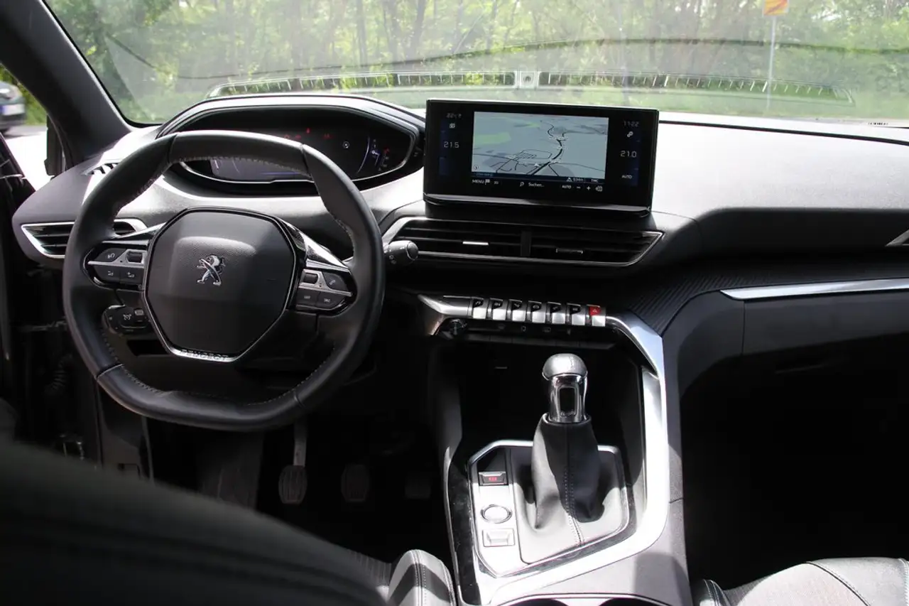 Peugeot 3008 Allure 18Z Keyl NAV Sunset CAM — Vehicle gallery 16