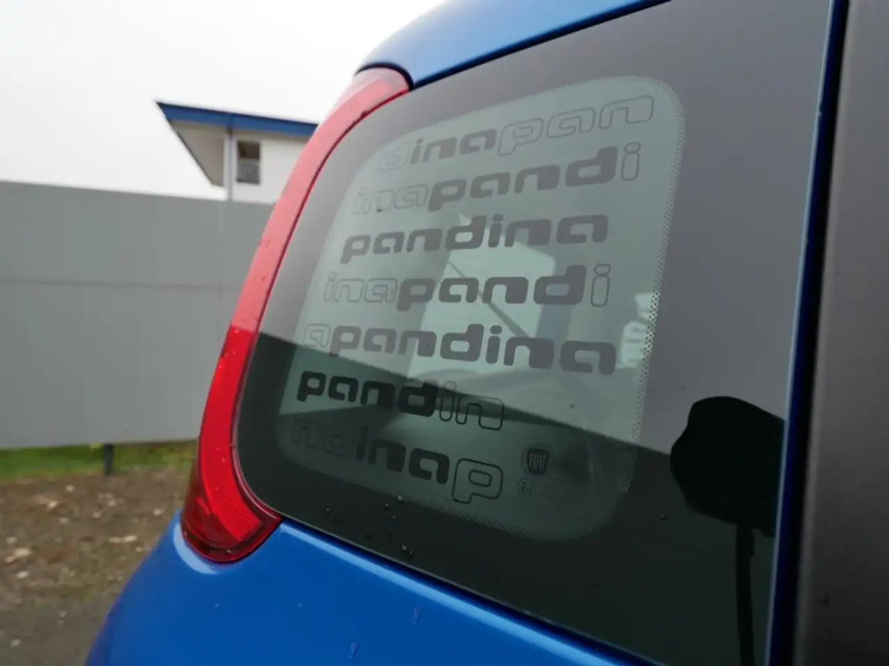 Fiat Panda HYBRID 1.0 GSE 70PS PDC CITY PAKET RADIO — Galerie du véhicule 30